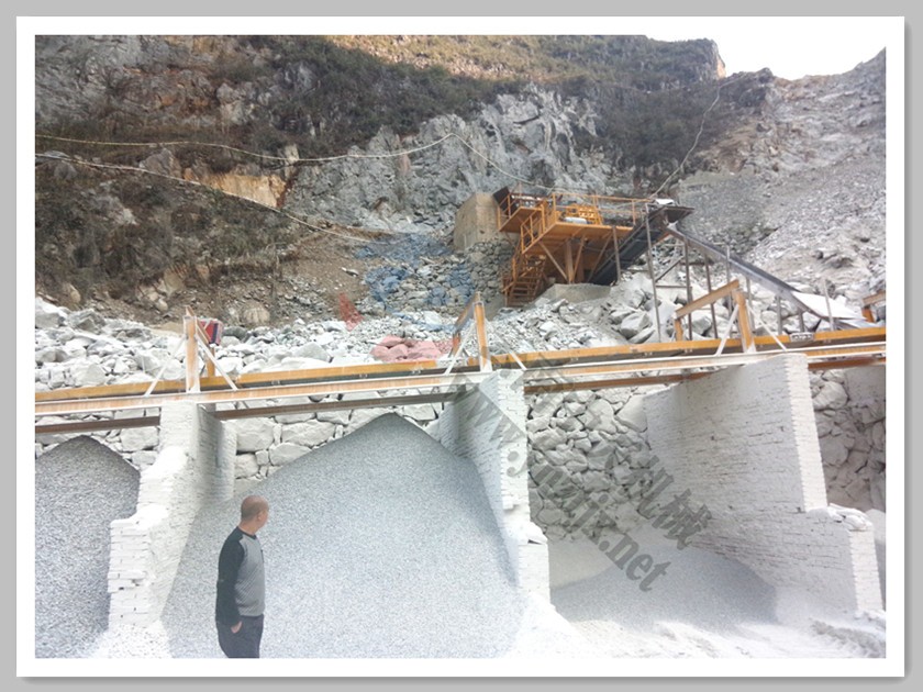 云南李總?cè)债a(chǎn)800噸石料生產(chǎn)線(xiàn)